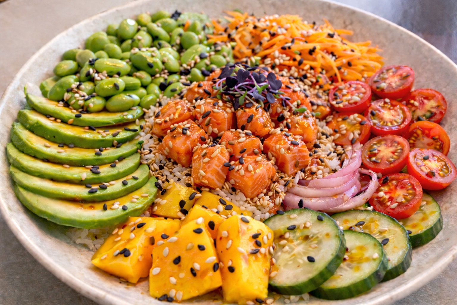 POKE BOWL SALMON